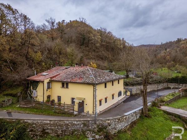 House in Scarperia e San Piero - view 1