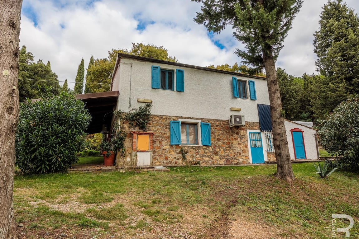 House in Roccastrada - Image 2