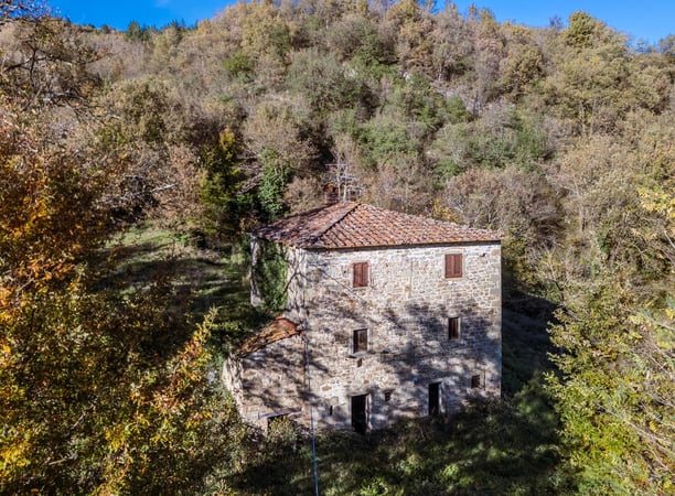 House in Castel Focognano - view 1