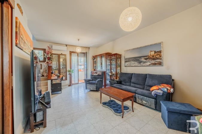 House in Rosignano Marittimo - view 1