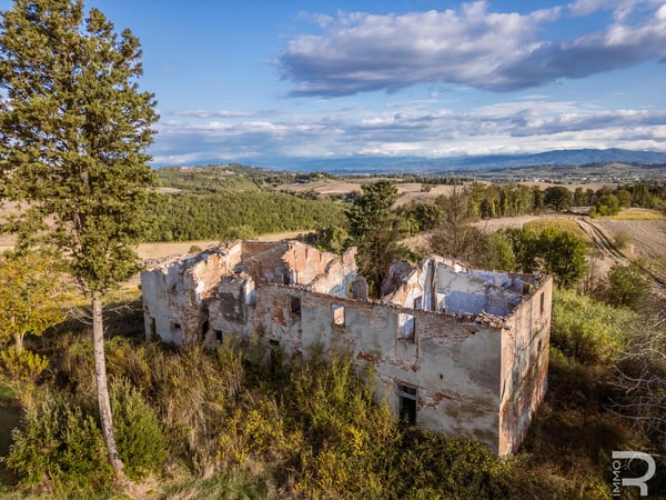 House in San Miniato - view 1