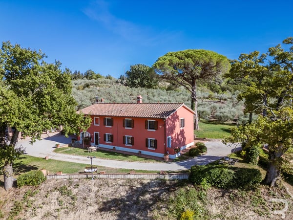 House in Castelfiorentino - view 1