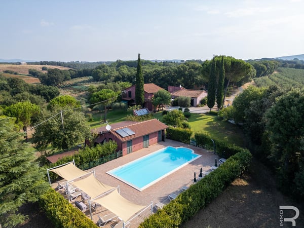 House in Bibbona - view 1