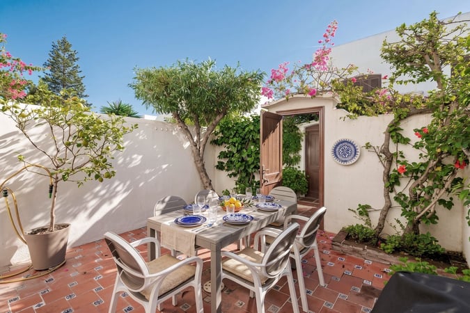 House in Estepona - view 1