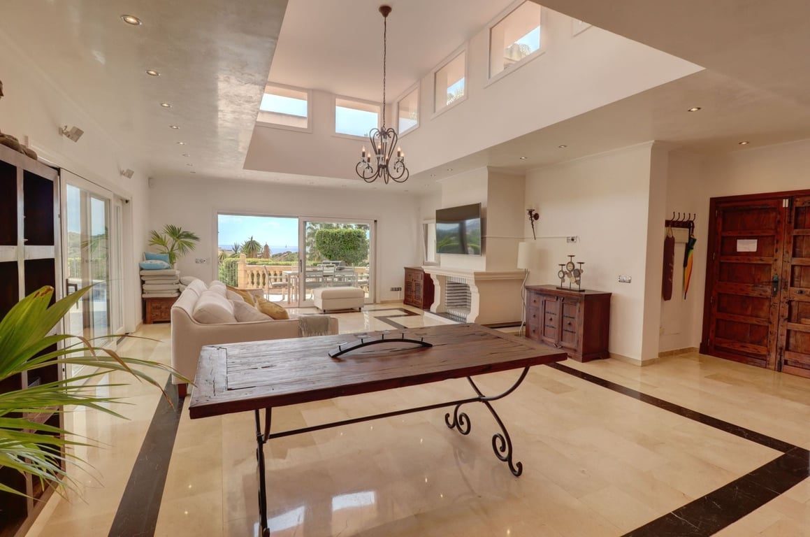 Villa in Costa de la Calma - Image 3