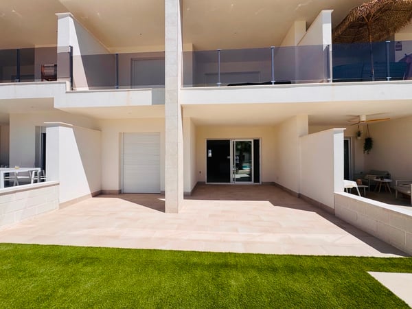 Apartment in Urbanizacion El Raso - view 1