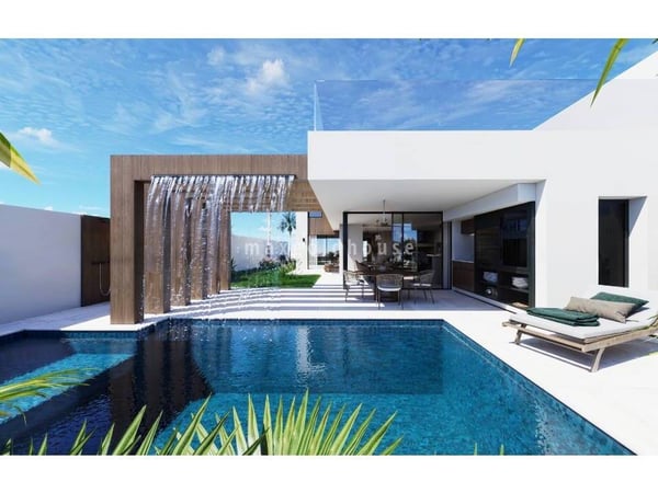 Villa in Torre del Rame - view 1