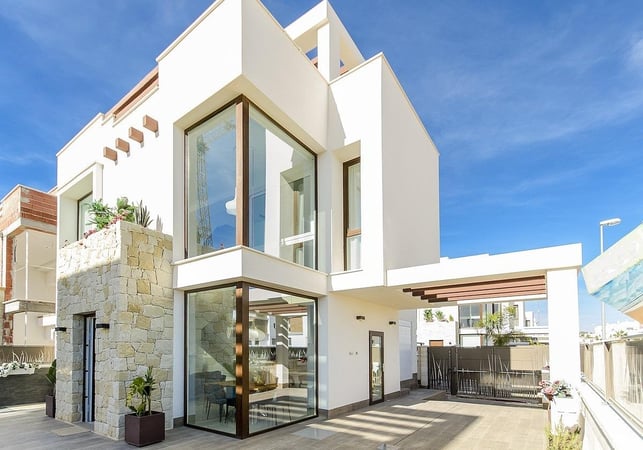 House in Los Montesinos - view 1