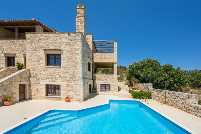 House in Kissamos - view 1