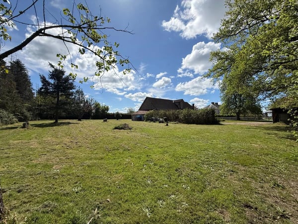 House in Mailhac-sur-Benaize - view 1