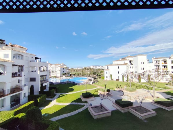 Apartment in Valderas - view 1