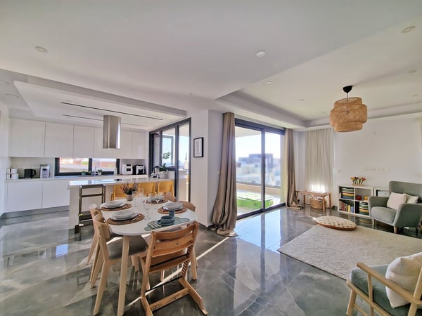 Apartment in Saint Paraskevi - view 1