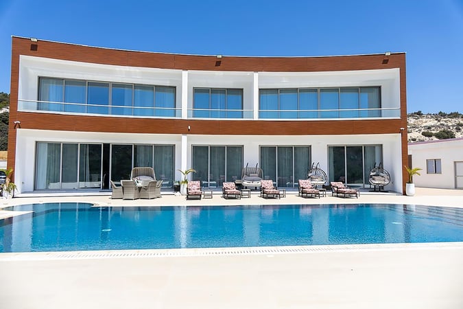 Villa in Pyrgos - view 1