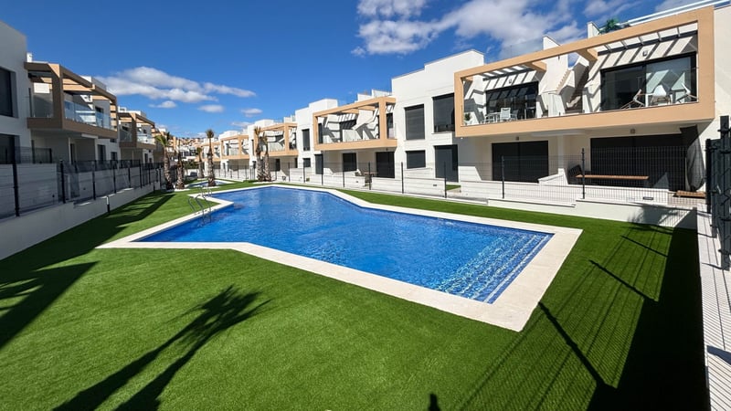 Penthouse in Urbanizacion los Balcones - view 1
