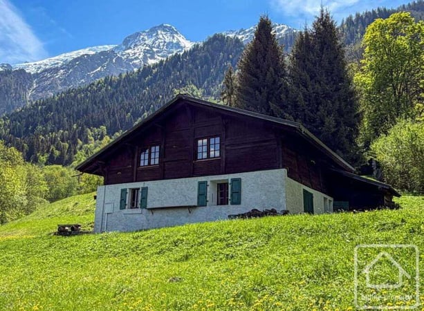 House in Les Houches - view 1