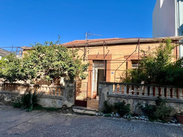 House in Neapoli - view 1