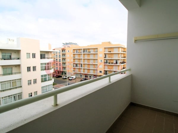 Apartment in Quarteira - view 1