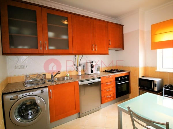 Apartment in Quarteira - view 1