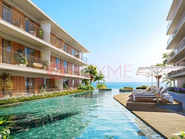 Apartment in Quarteira - view 1