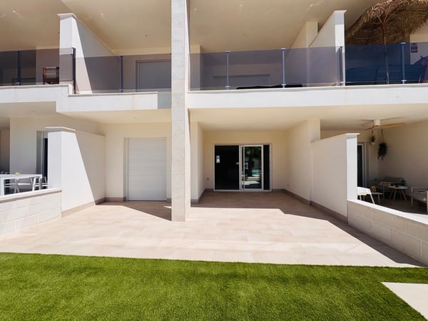Apartment in Guardamar del Segura - view 1