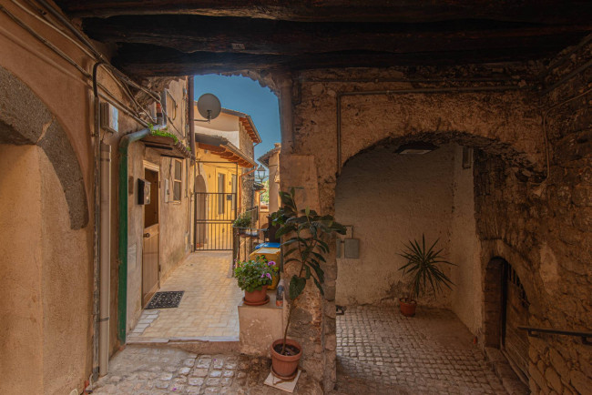 House in Prossedi - Image 3