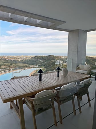 Penthouse in Benahavis - view 1