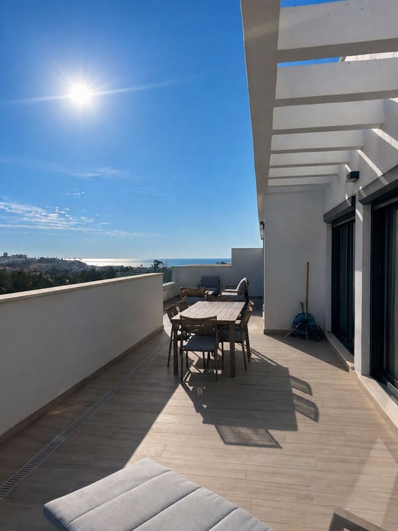 Apartment in Calla de Mijas - Image 2