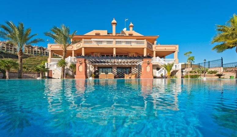 Villa in Mijas Costa - view 1