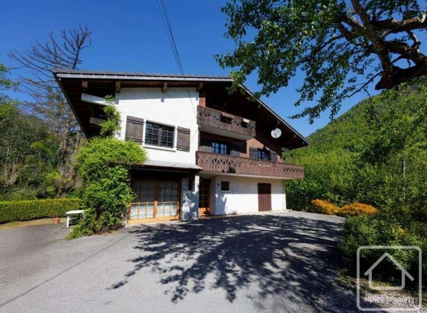 Apartment in Montriond - view 1