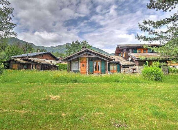 Villa in Montriond - view 1