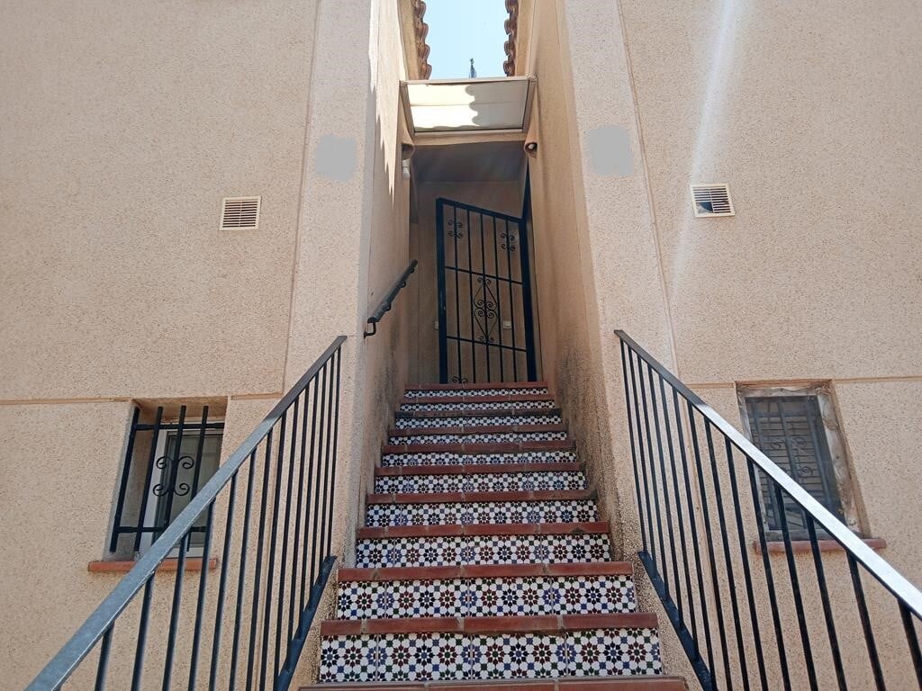 Apartment in Torrevieja - Image 3