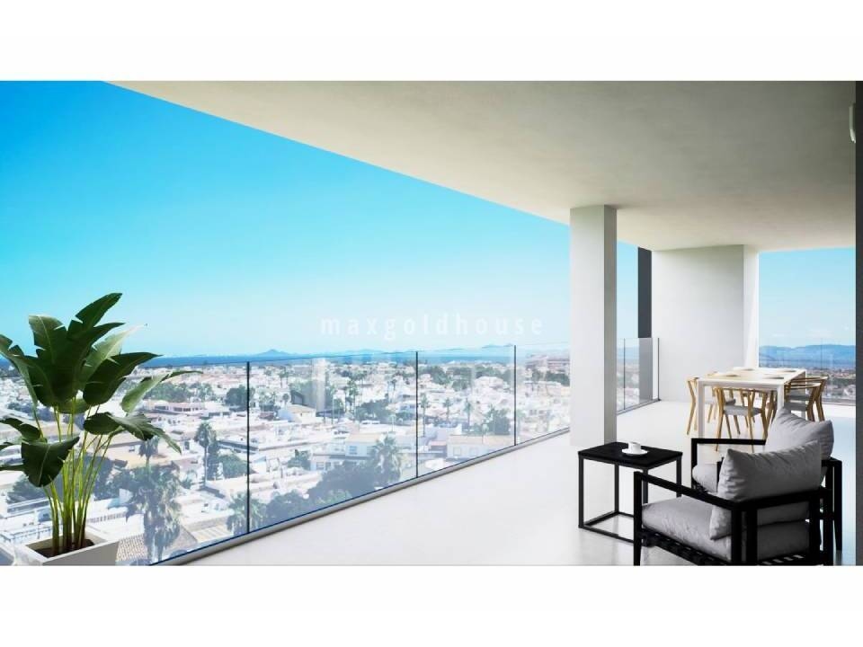 Apartment in Los Alcazares - Image 2
