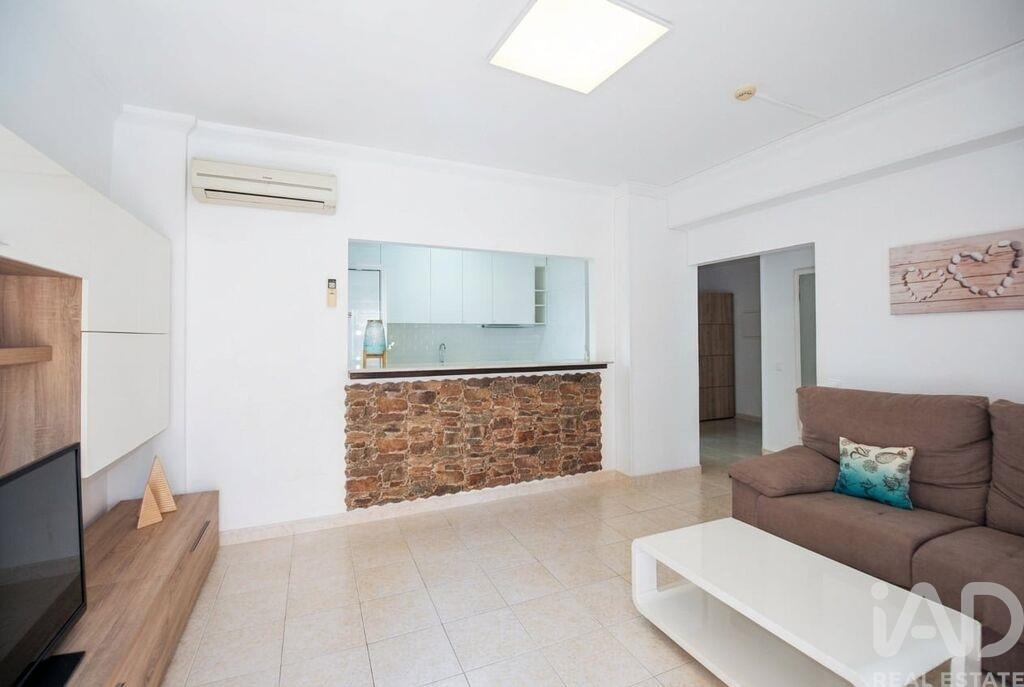 Apartment in Portimao - Image 3