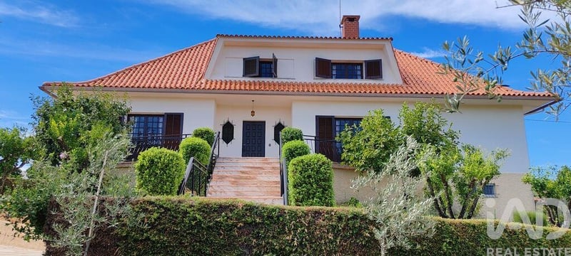 House in Proenca-A-Nova - view 1