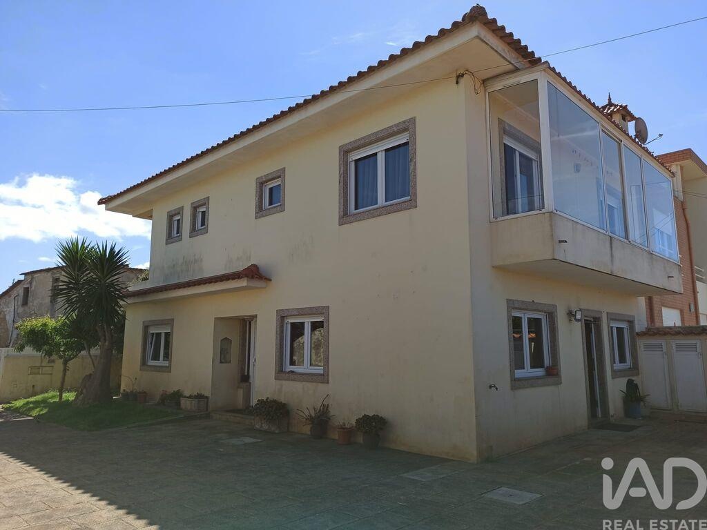 House in Vila do Conde - Image 3