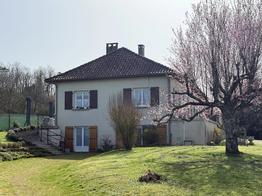 House in La Rochebeaucourt - Image 2