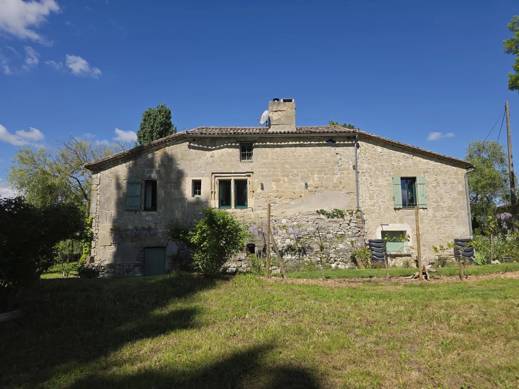 House in Lauzun - Image 2