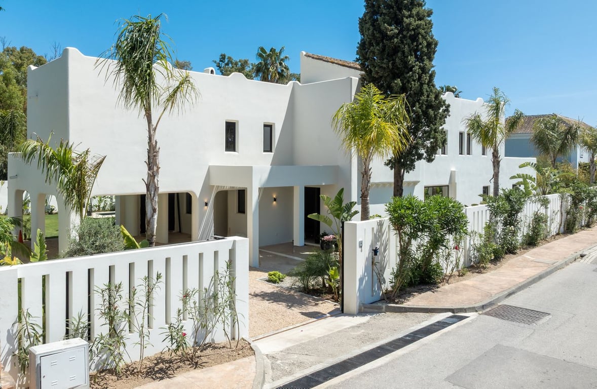 Villa in Guadalmina - Image 2