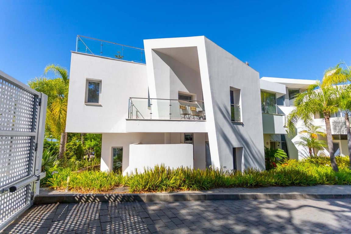 Villa in Nueva Andalucia
