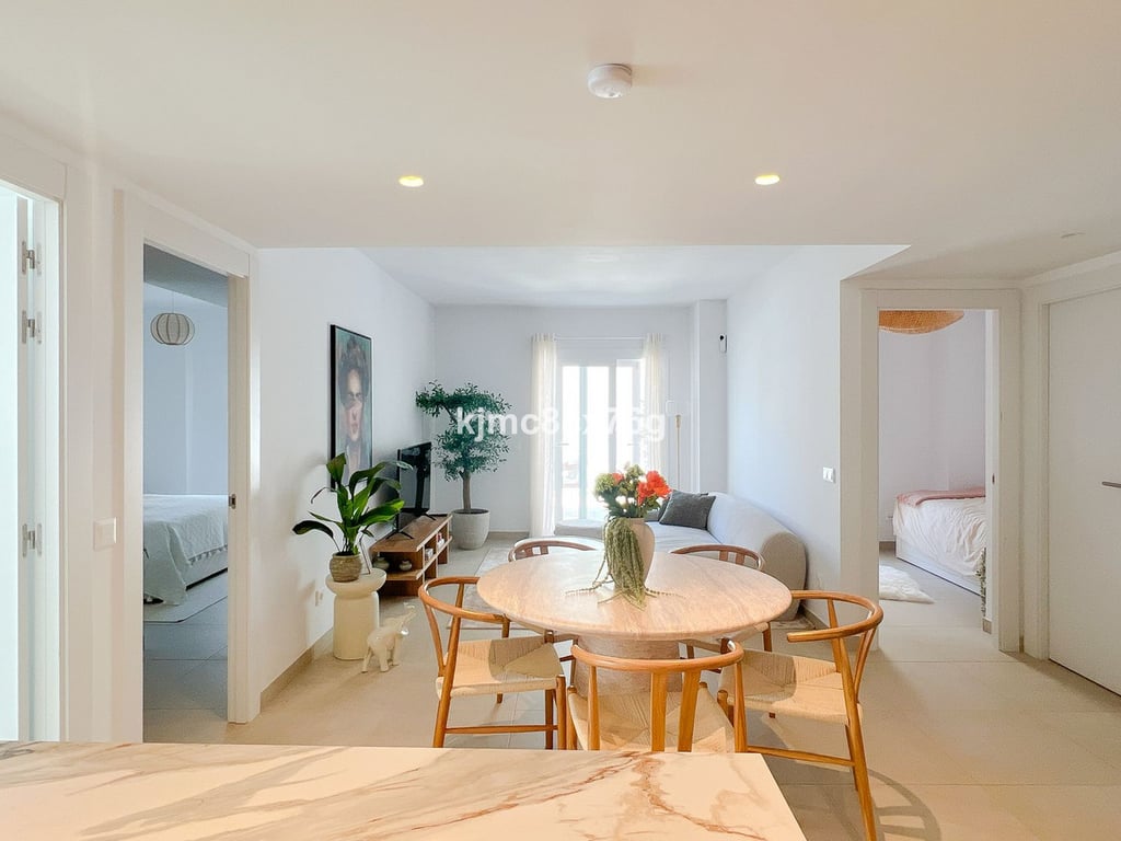 Apartment in Torreblanca - Image 2