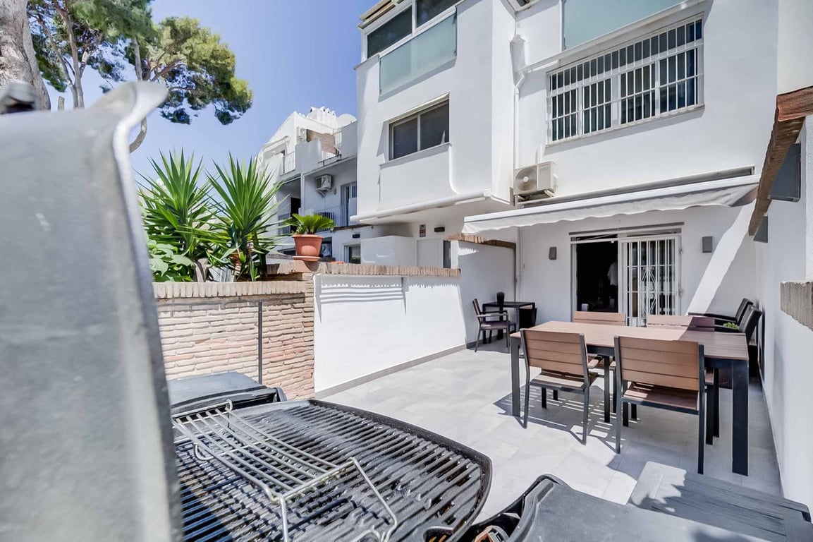 House in Mijas Costa - Image 2