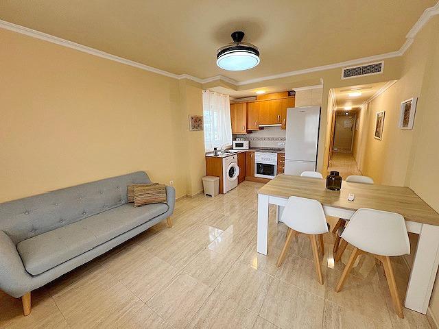 Apartment in Guardamar del Segura - Image 2