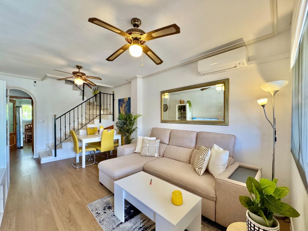 House in Urbanizacion los Balcones - Image 3