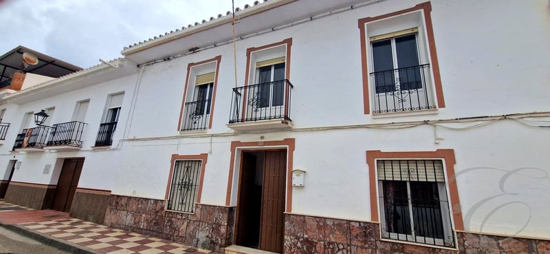 House in Riogordo - view 1