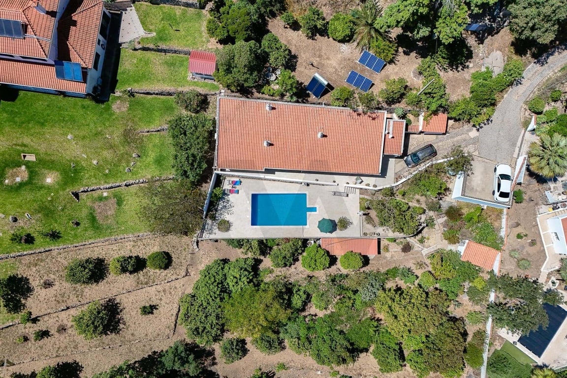 Villa in Alferce - Image 2