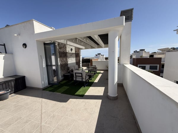 House in Alhaurin de la Torre - view 1