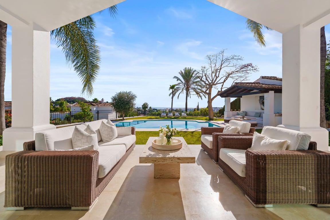 House in Nueva Andalucia - Image 3