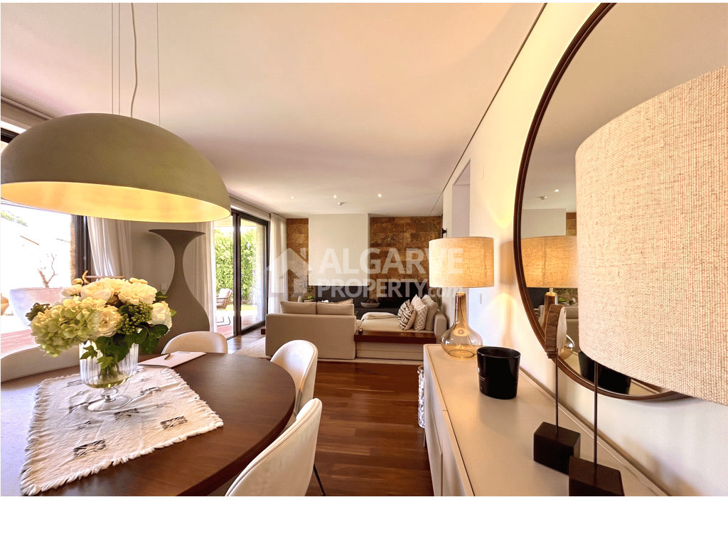 Villa in Quarteira - Image 2