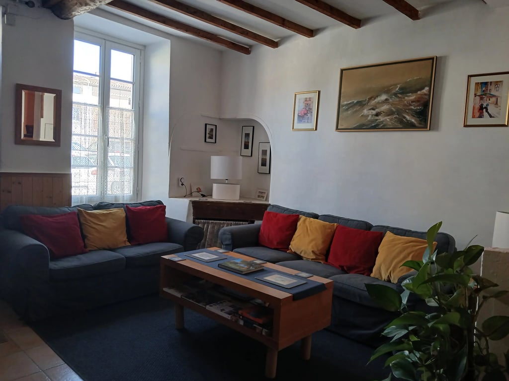 House in Olonzac - Image 3