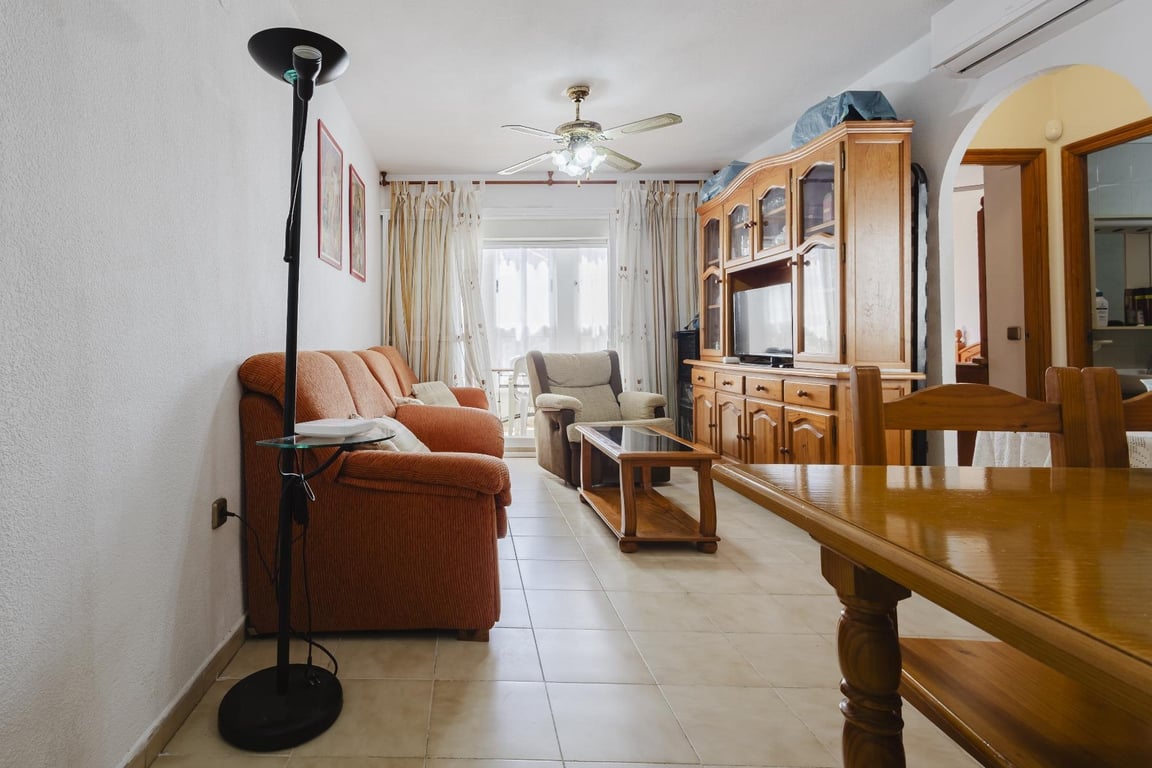 Apartment in Torrevieja - Image 2